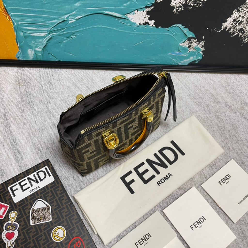 EN - New Lux Bags FEI 262