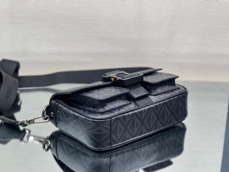 ELE - Dir Bags - 1631