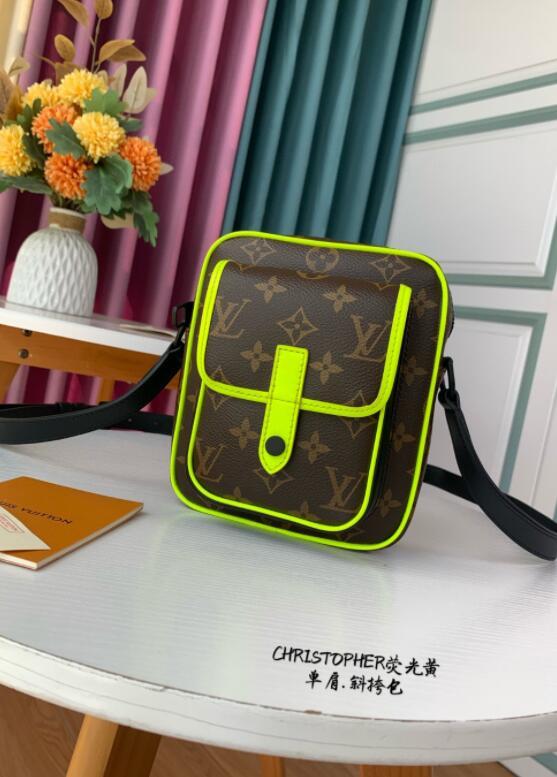 SAMC - LOV Bags - 2042