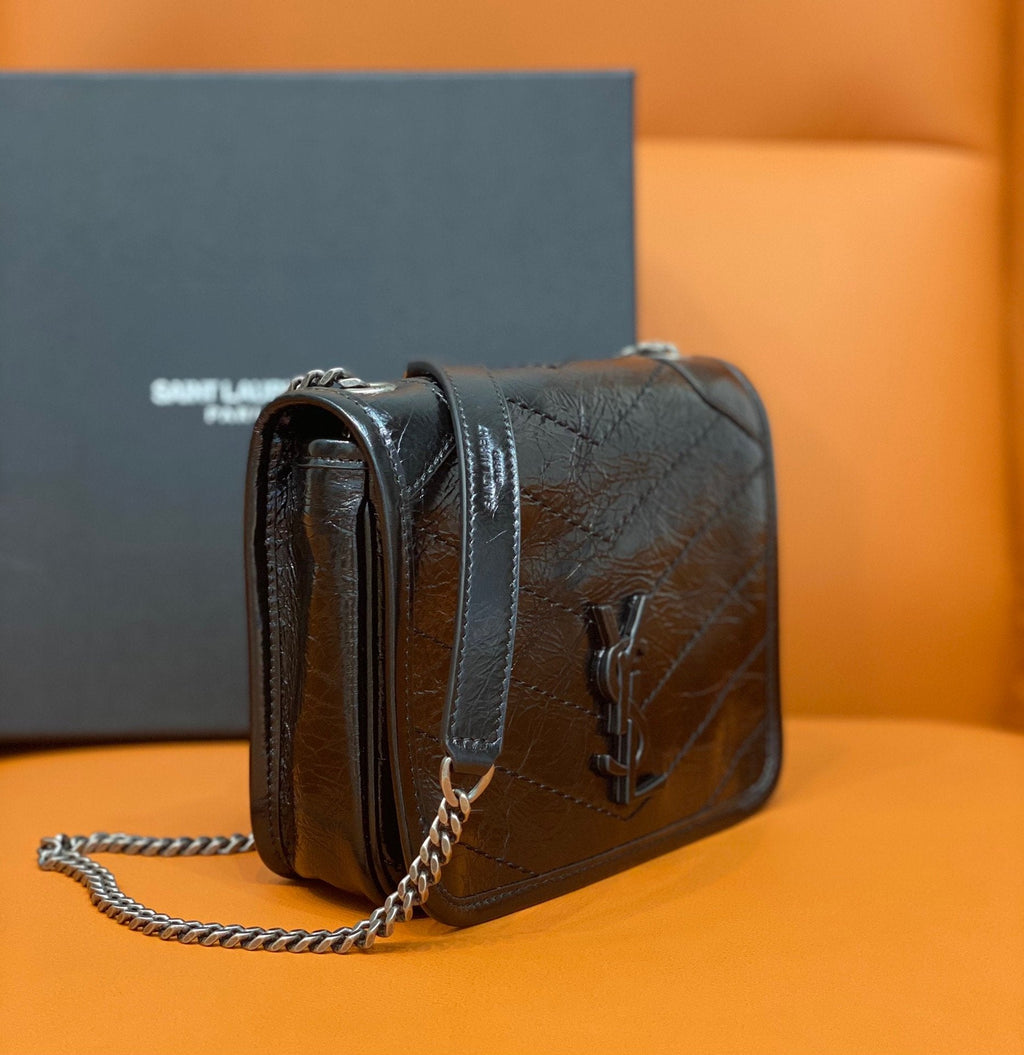 GLAMI Niki Wallets On Chain Black For Women 7.5in/19cm