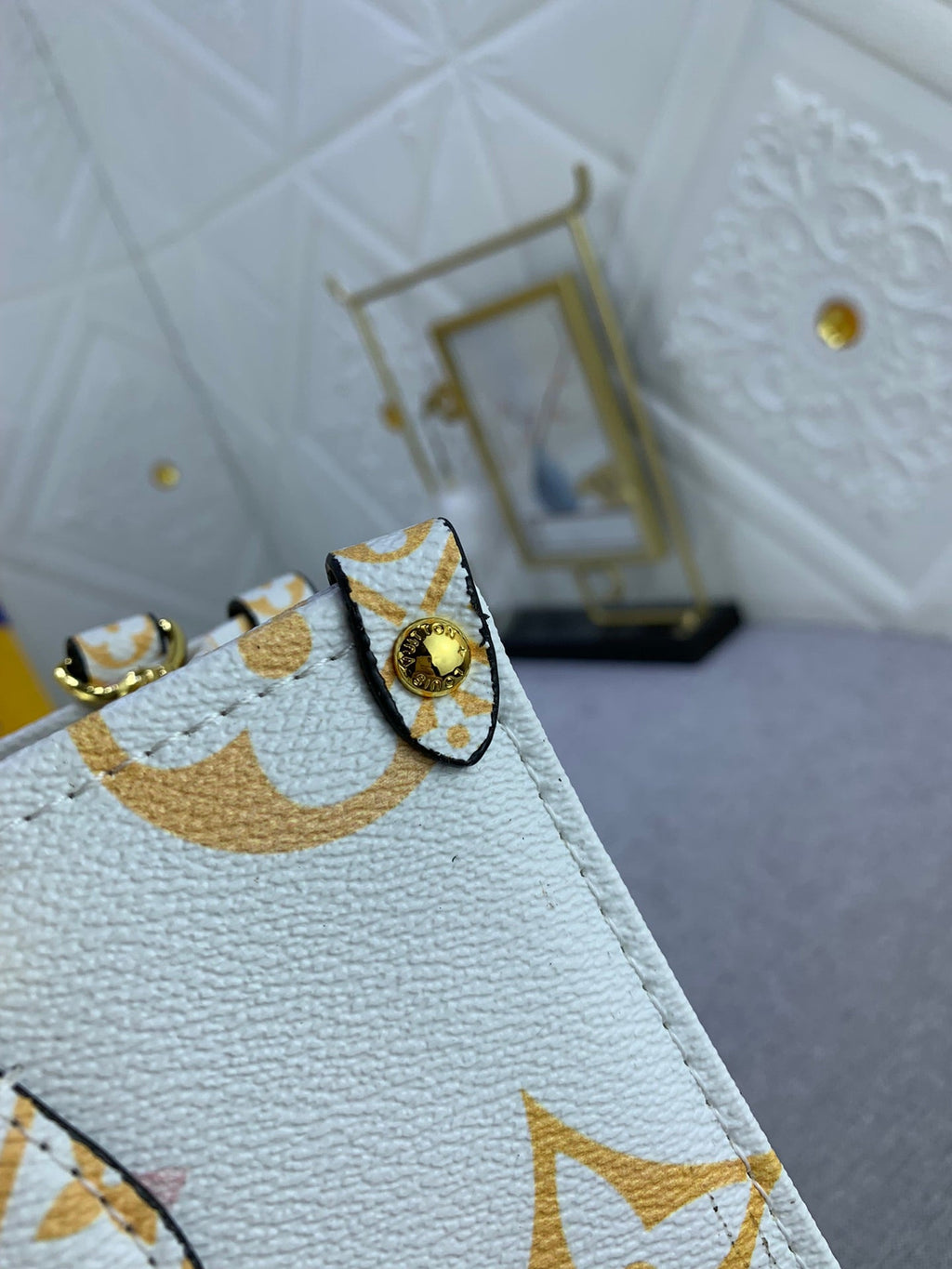 EN - Luxury Bags LUV 816