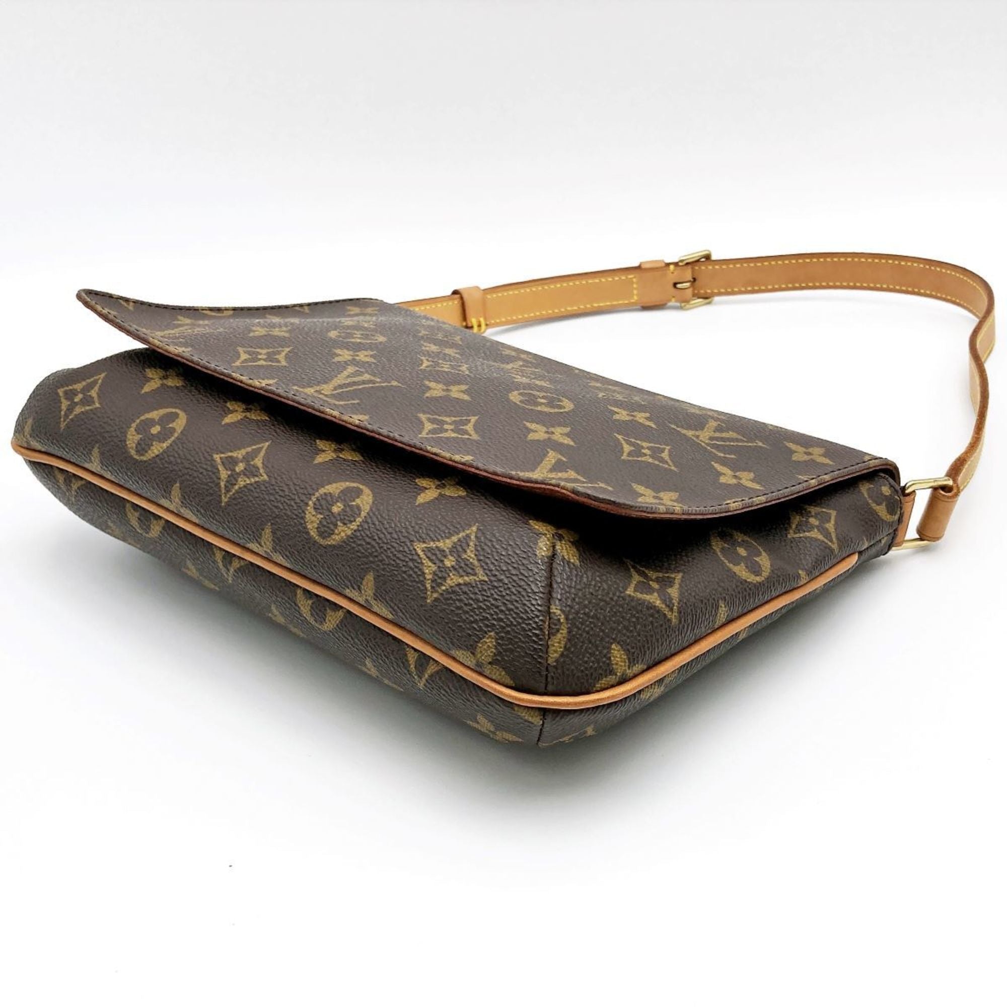 Louis Vuitton Musette Tango  Canvas Shoulder Bag ()