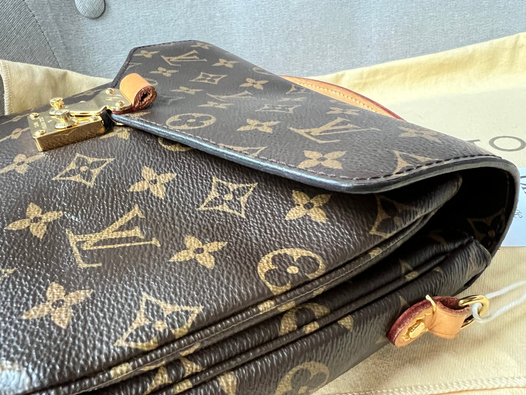 Louis Vuitton Pochette Metis Monogram (RRP £1,970)