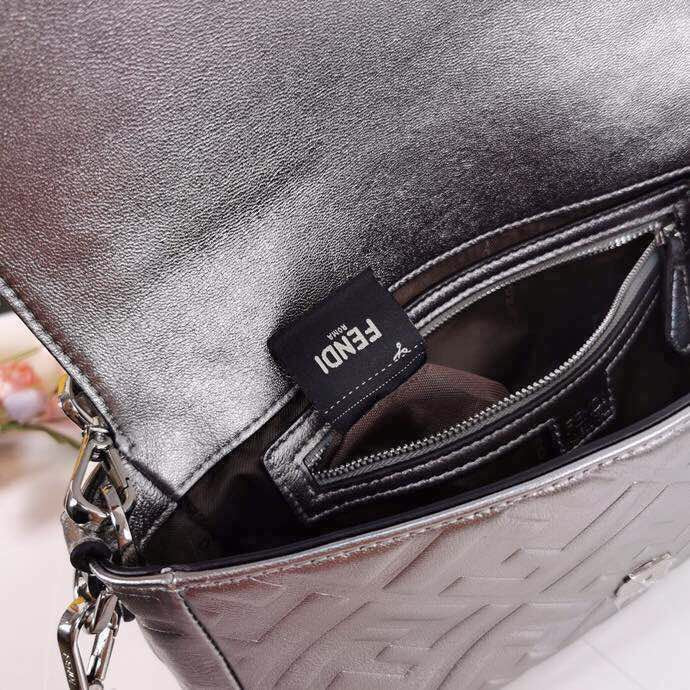 FI Baguette Chain MiGLAMI MeGLAMIum Silver Bag For Woman 26cm/10in