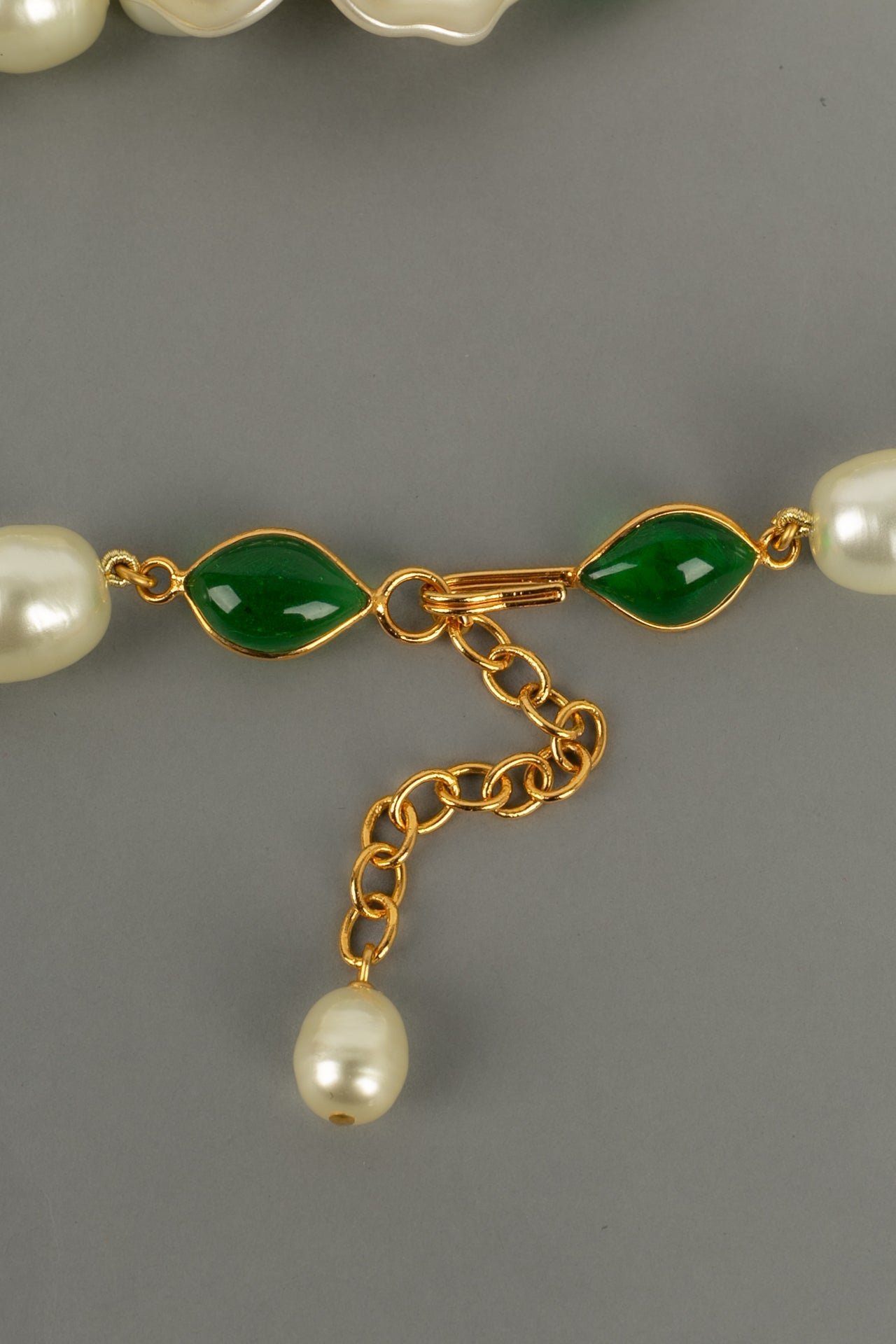 Collier Augustine