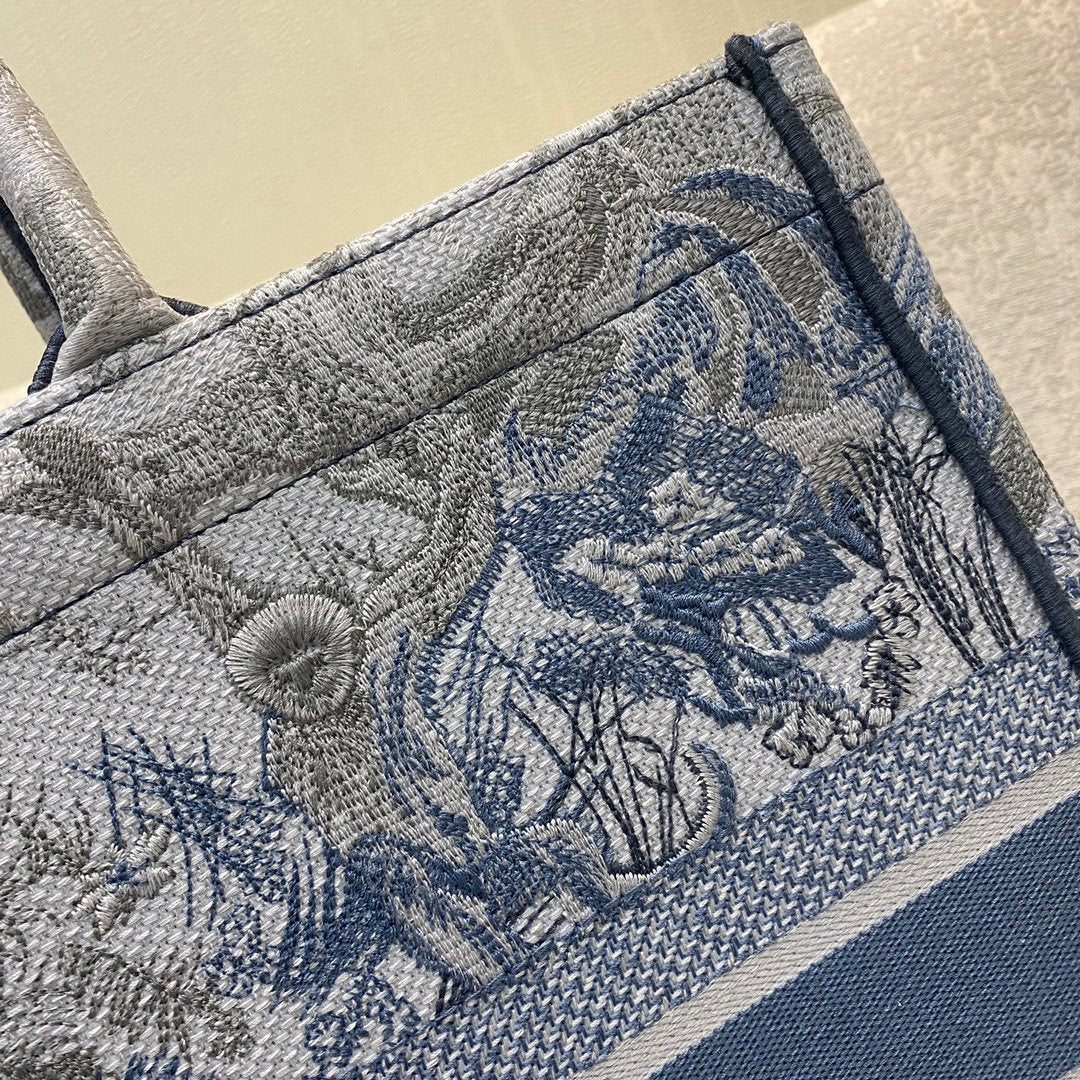 GLAMI Large Book Tote Blue and White Cornely Embroidery, Blue, For Women WomenÃ¢â‚¬â„¢s Handbags, Shoulder Bags, 42cm CD M1286ZRGO_M928