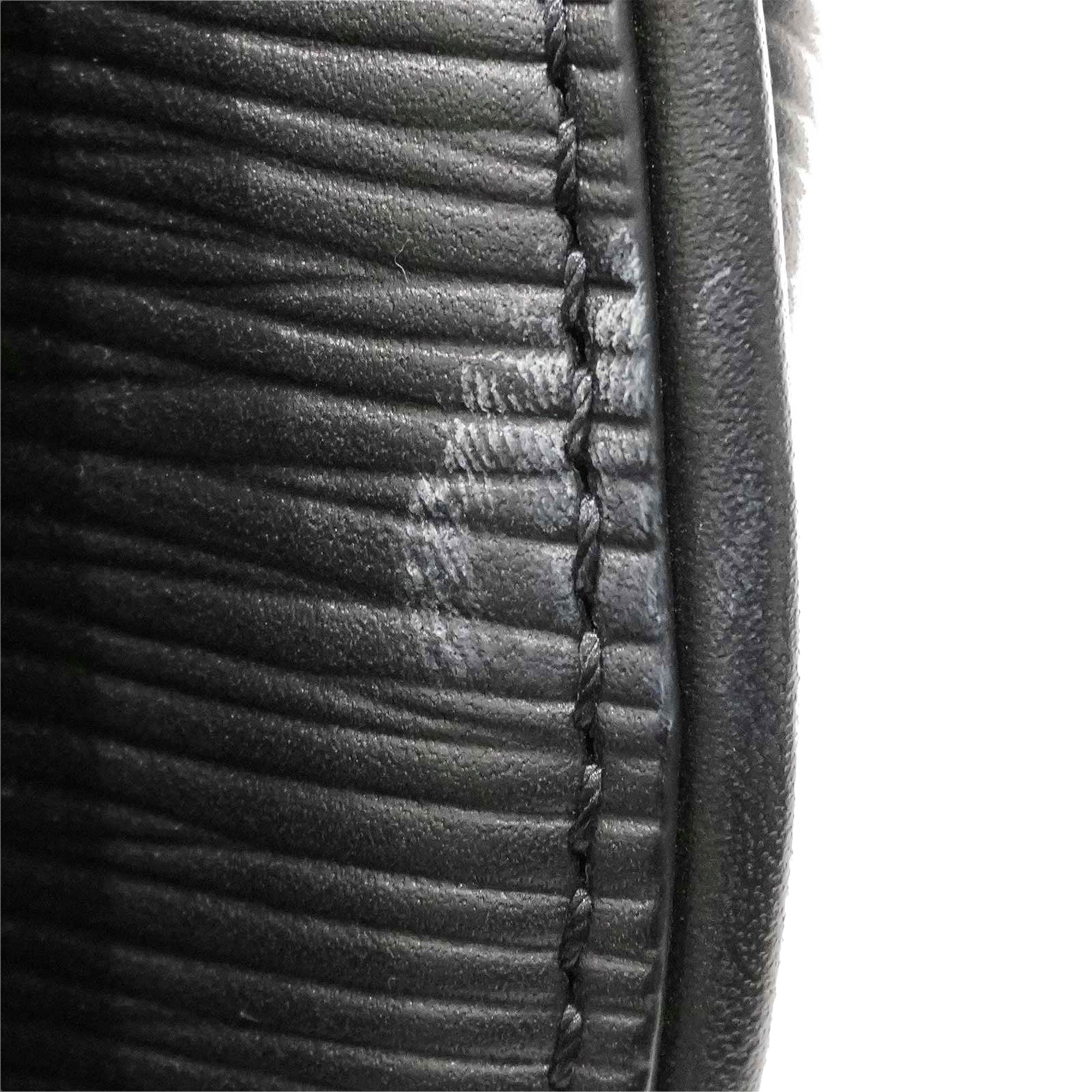 Louis Vuitton Circle Bumbag Black Epi