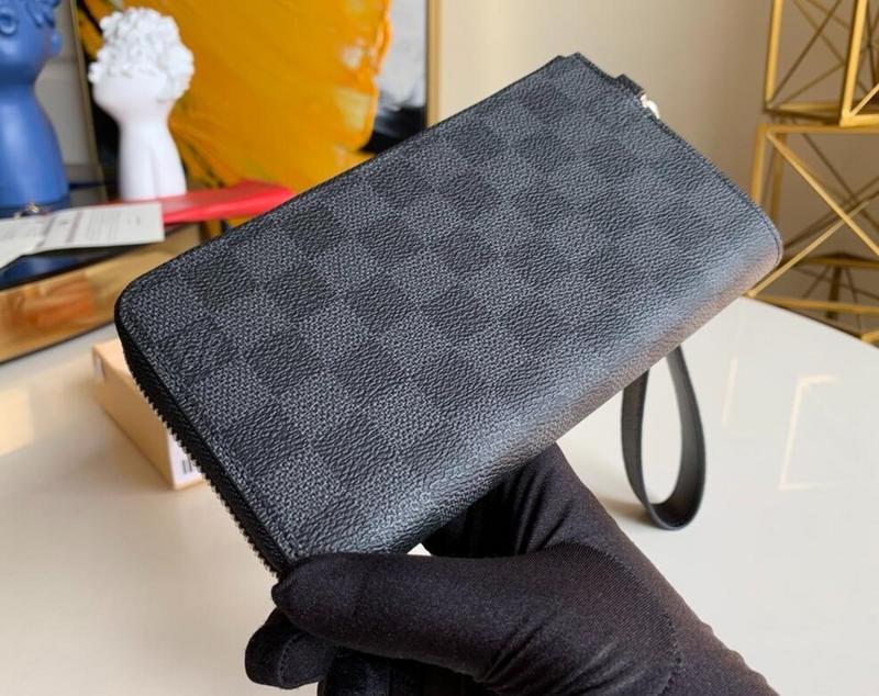 SAMC - Mix Wallets - 056