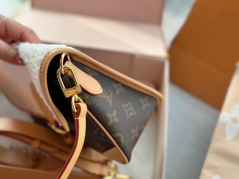 Satchel Bags - VL2 Bags - 363