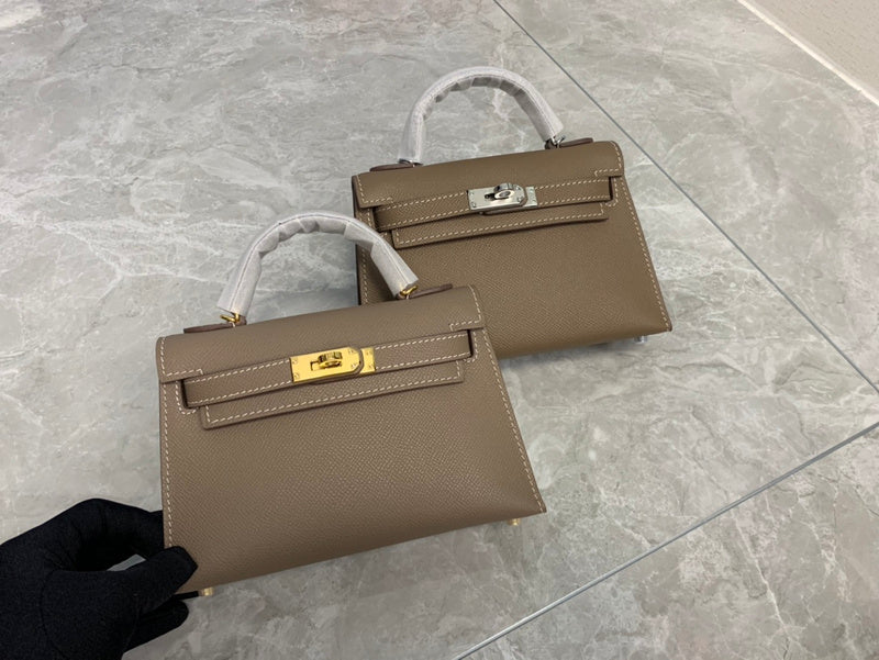 Glamy - HMS Bags - 1947