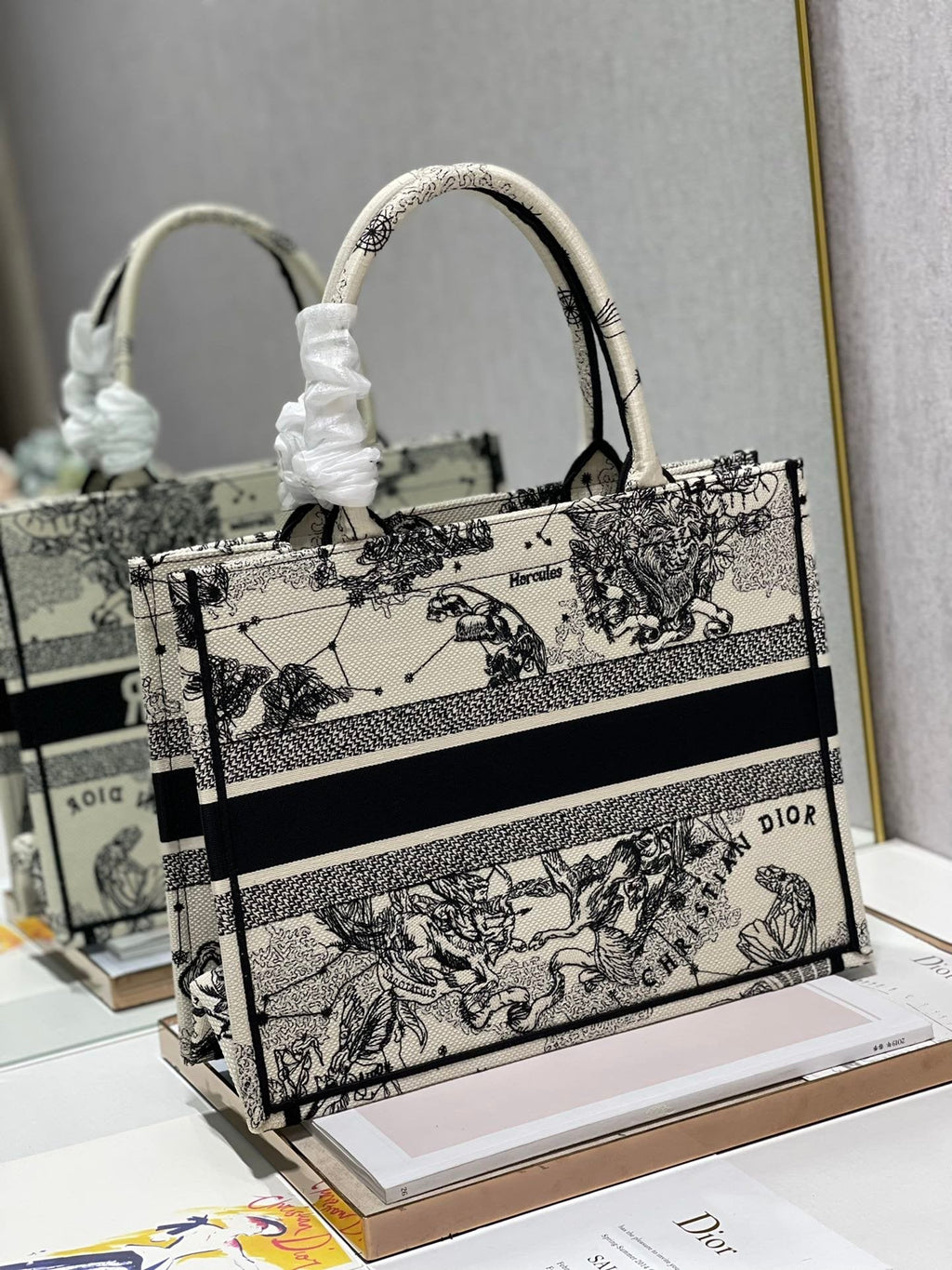 GLAMI MeGLAMIum Book Tote Bag, Black/White, For Women WomenÃ¢â‚¬â„¢s Handbags, Shoulder Bags, 36cm CD M1296ZRHZ_M941
