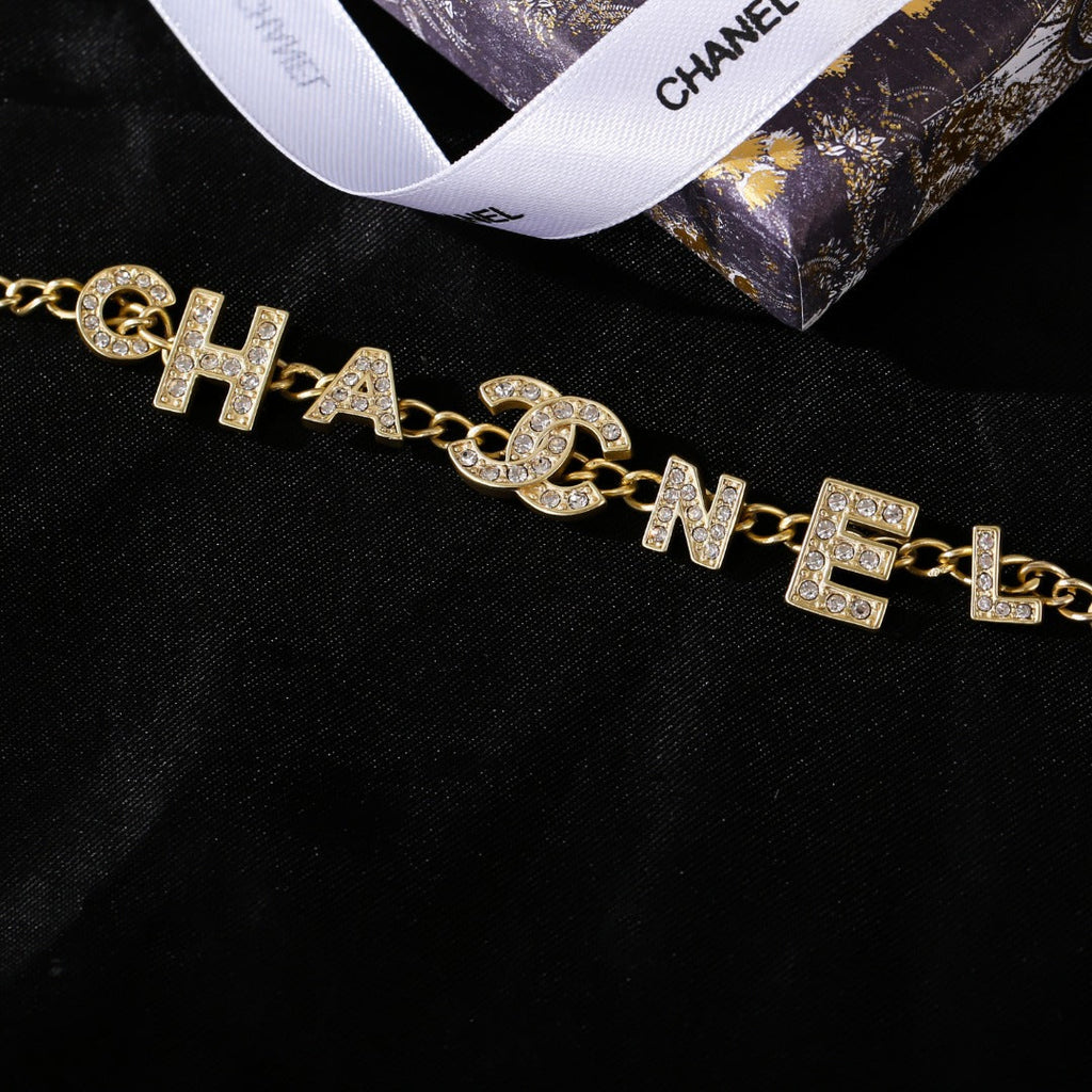 EN - Lux Necklace CHL011