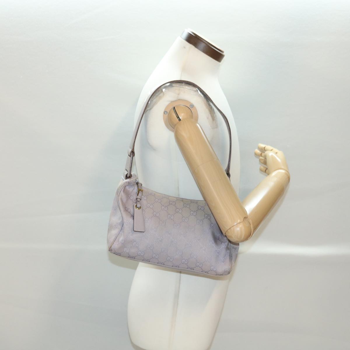 GUCCI GG Canvas Shoulder Bag Purple 92699 39197