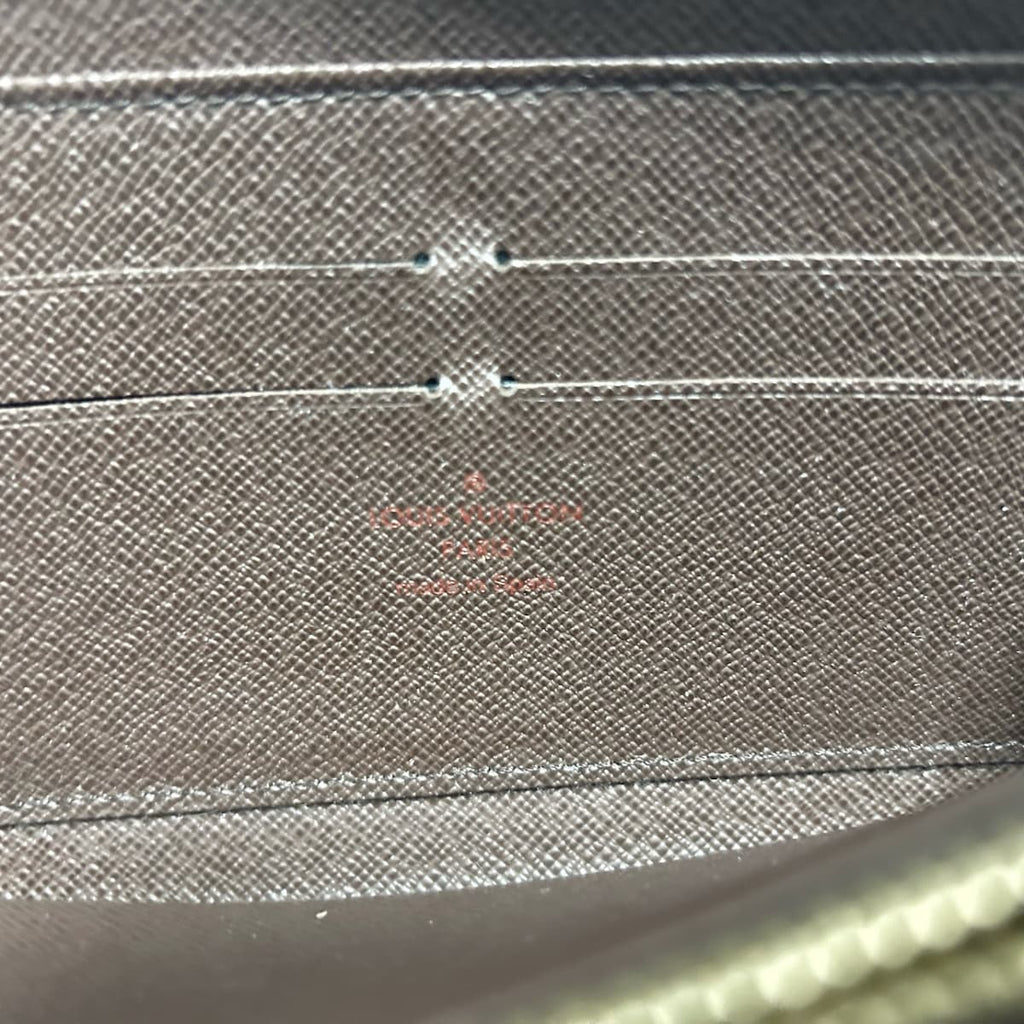 Louis Vuitton Zippy  Canvas Wallet  ()