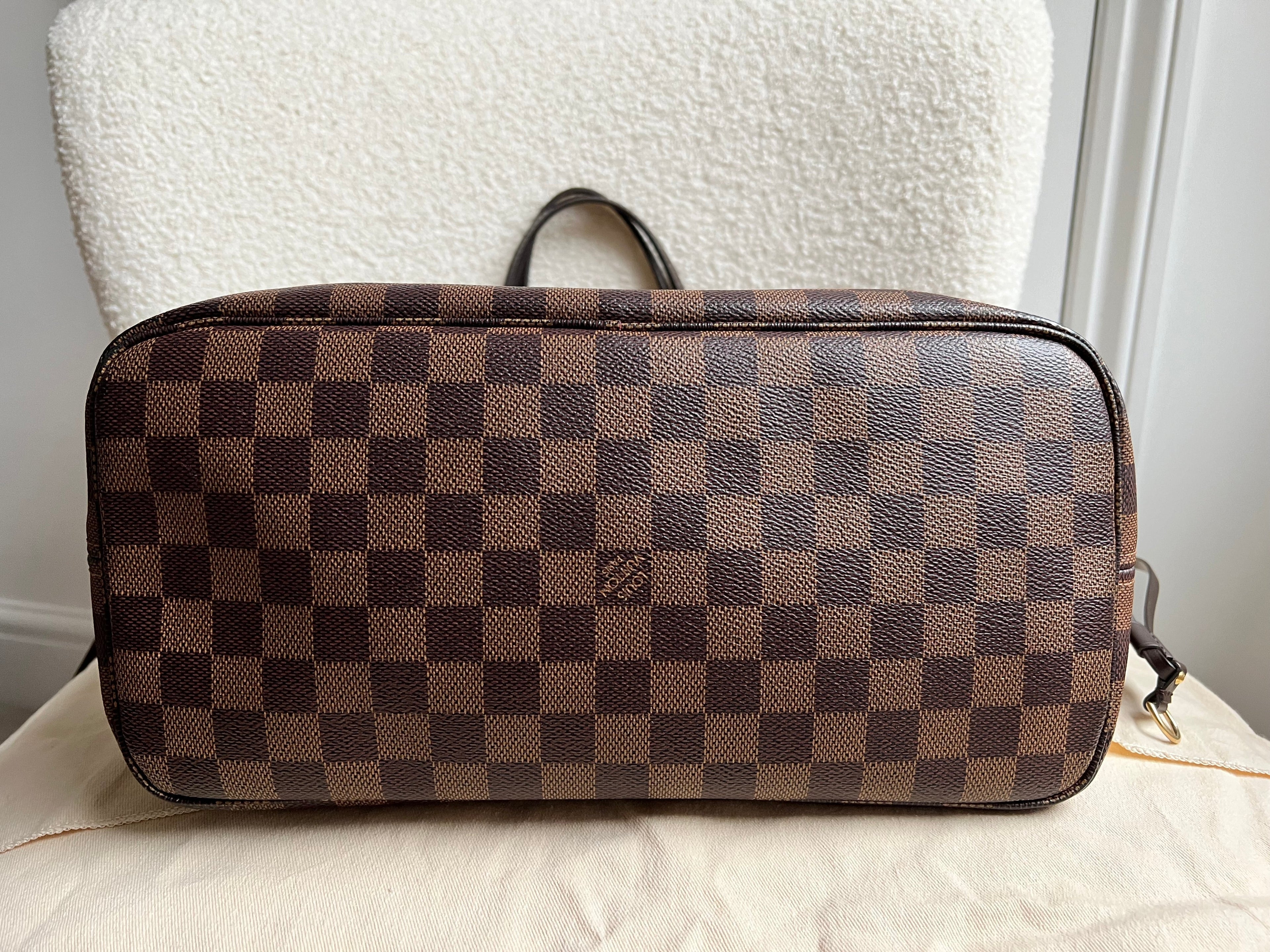 Louis Vuitton Neverfull MM Damier Ebene Cherry Interior (RRP £1,410)