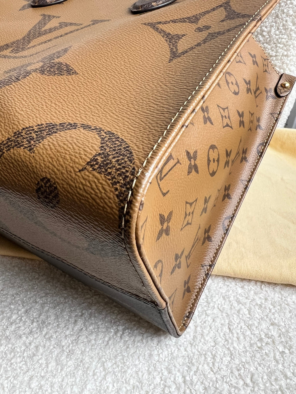 Louis Vuitton On the Go MM Monogram (RRP £2,250)