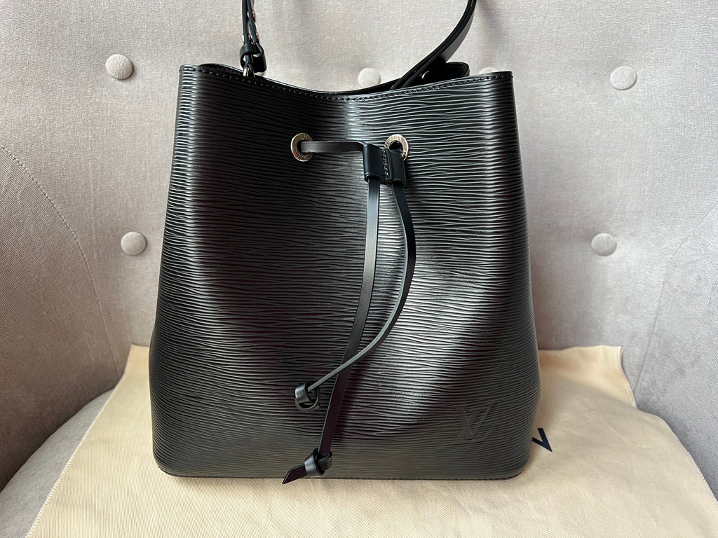 Louis Vuitton Neo Noe Bucket Bag Black Epi (RRP £1,930)