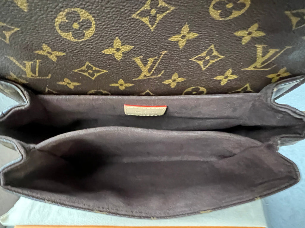 Louis Vuitton Pochette Metis Monogram (RRP £1,970)