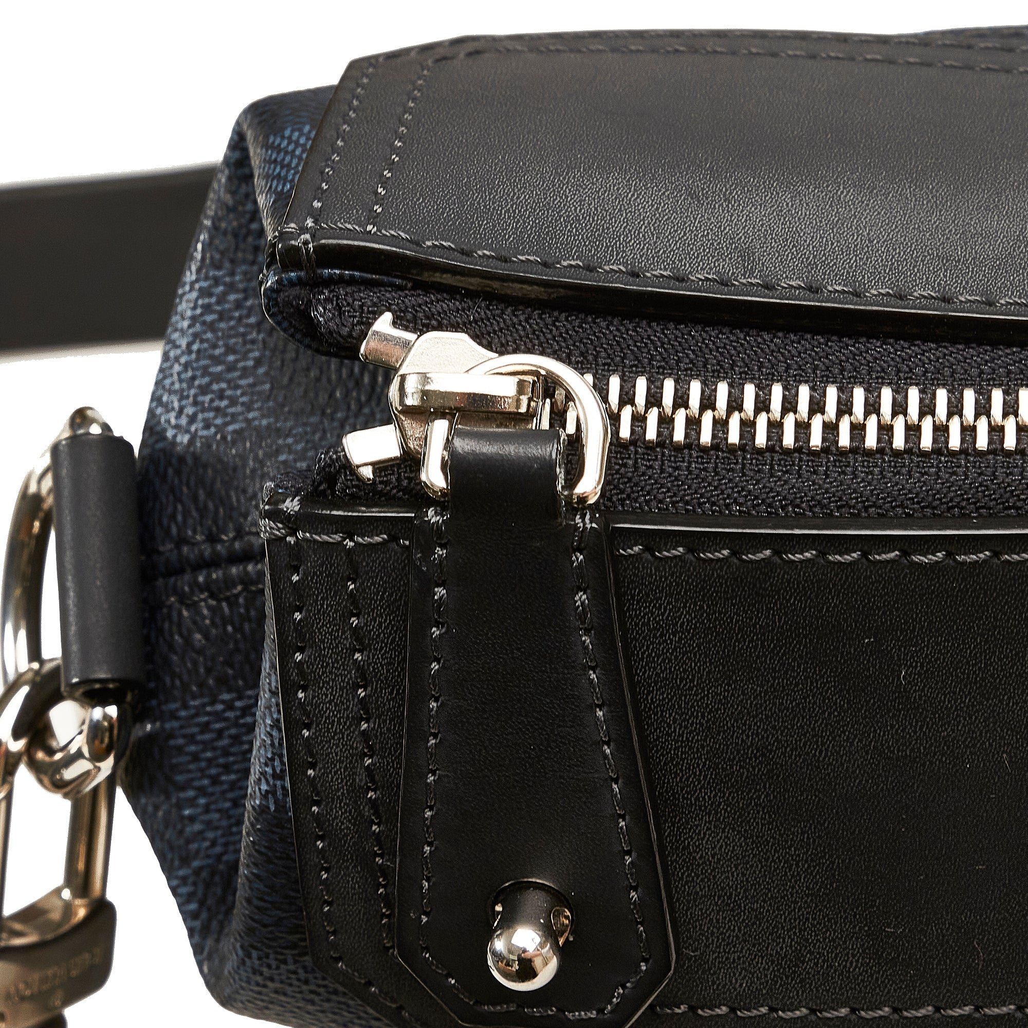 Blue Louis Vuitton Damier Cobalt Greenwich Messenger Crossbody Bag