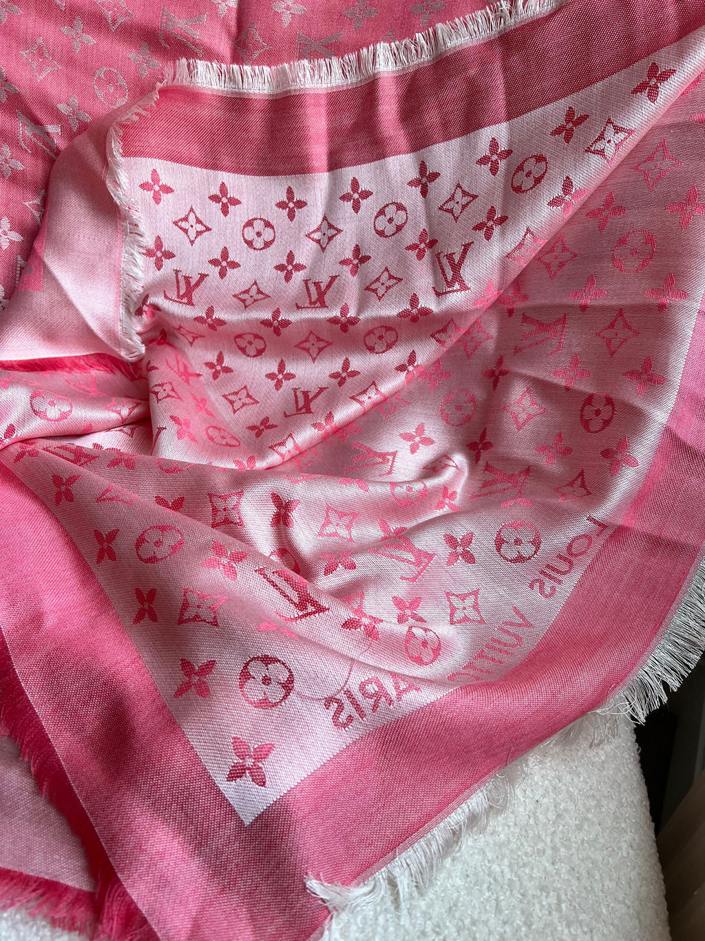Louis Vuitton Pink Monogram Shawl (RRP £450)