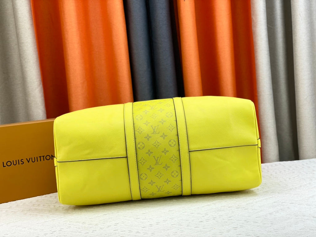 EN - New Arrival Bags LUV 670