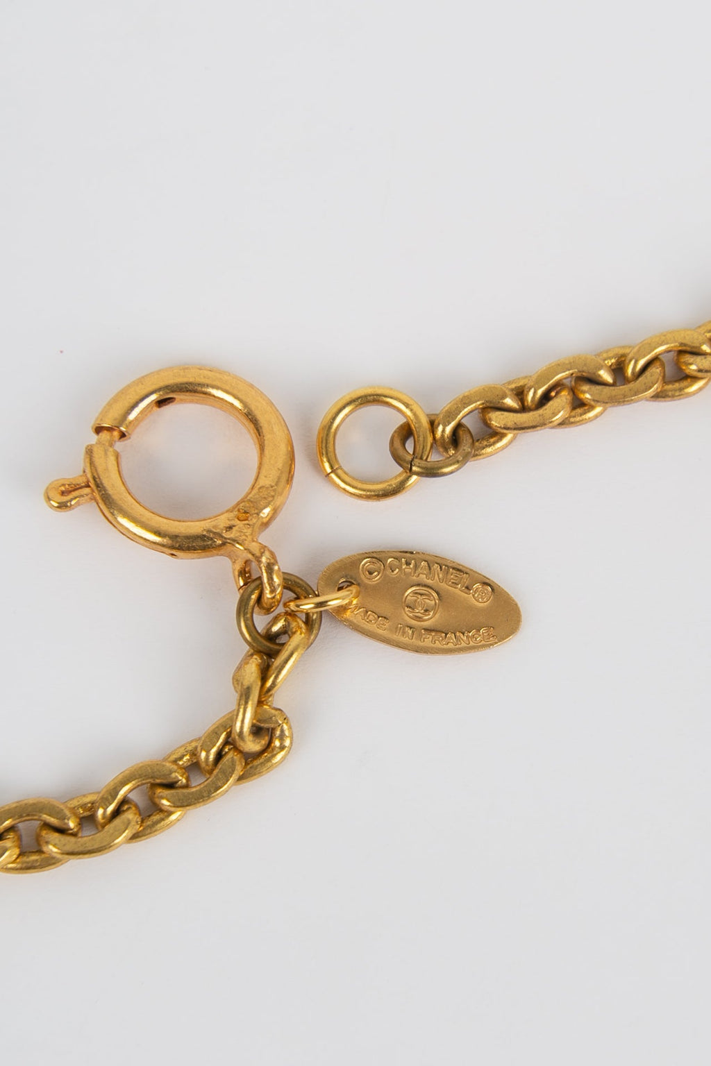 Collier / sautoir de perles Chanel