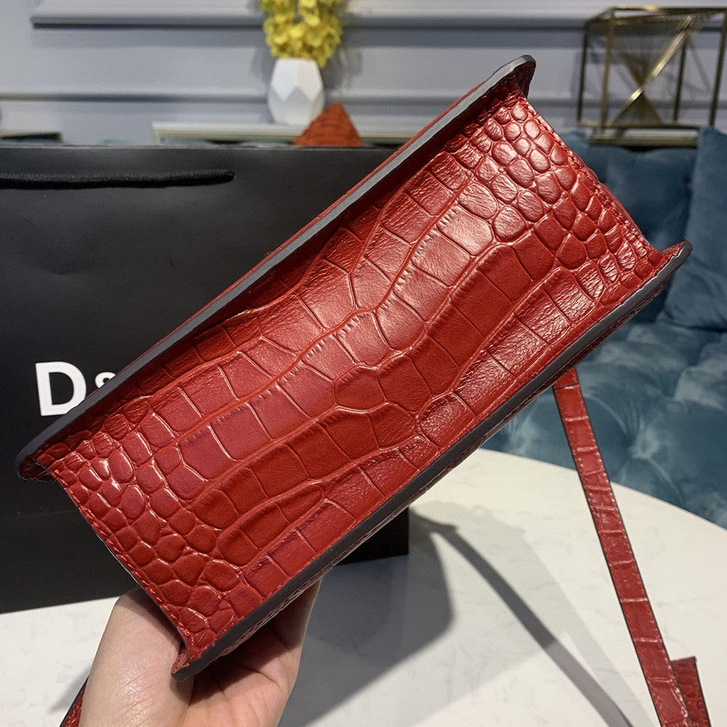 GLAMI MeGLAMIum Devotion Bag Red For Women 9.5in/24cm