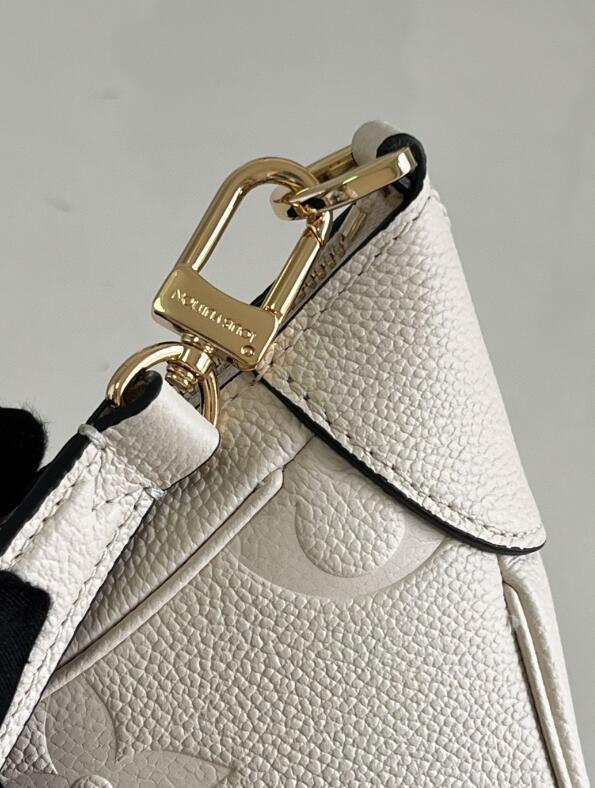 SAMC - LOV Bags - 1779