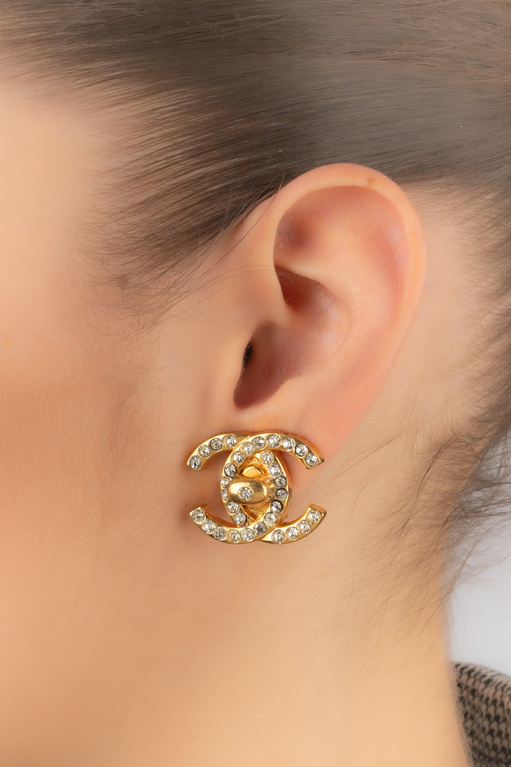 Boucles d'oreilles tourniquet Chanel