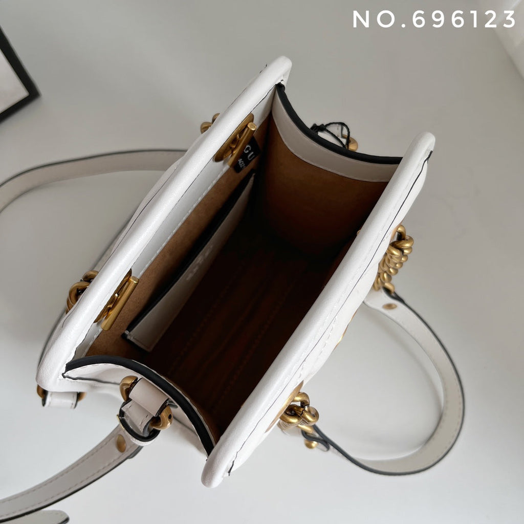 EN - New Bag GCI 498