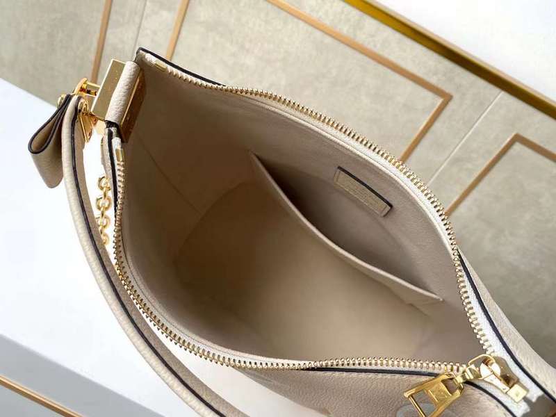 LOV2 Bags - Luxurious Bags  2527