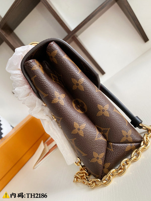 LOV2 Bags - Luxurious Bags  2648