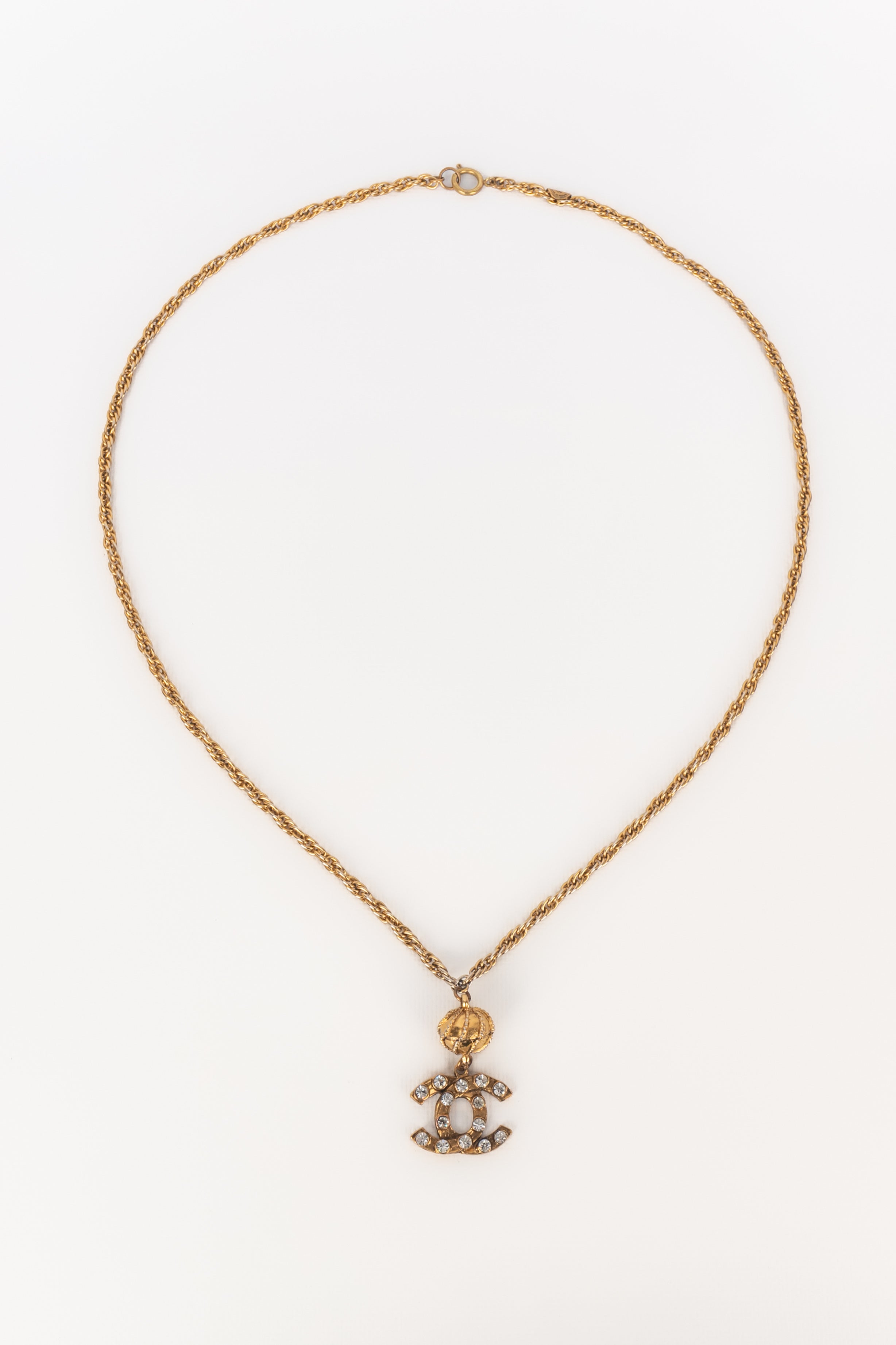 Collier cc Chanel