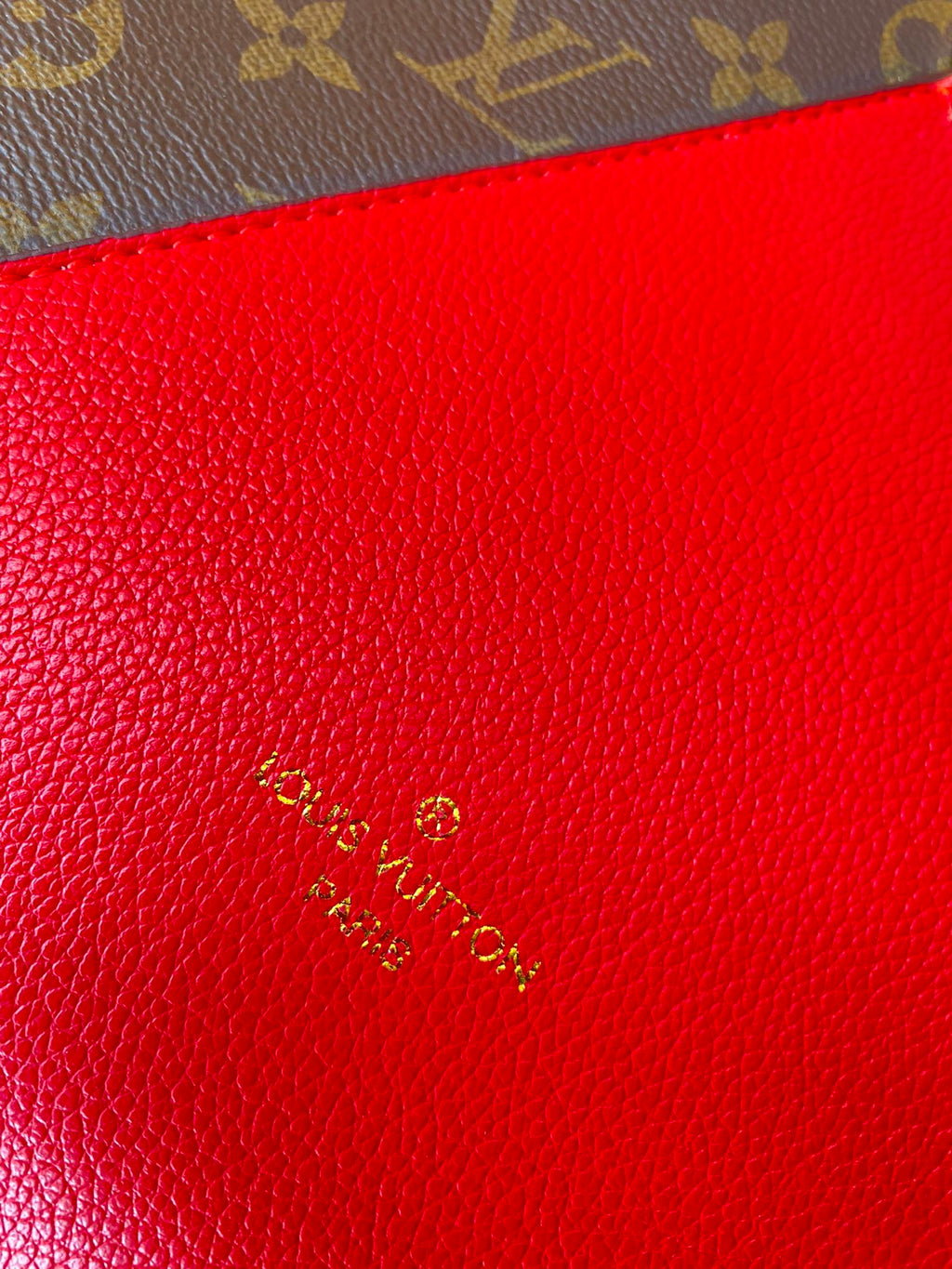 EN - Luxury Bags LUV 780