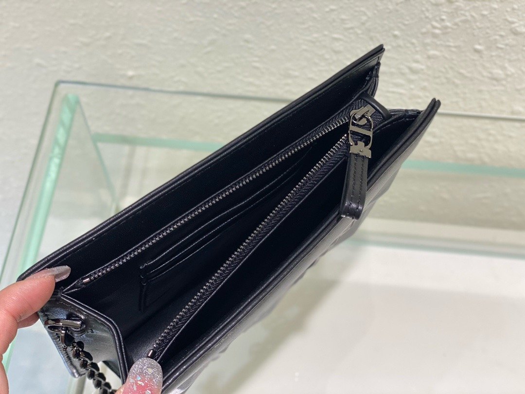 GLAMI Caro Zipped Pouch With Chain Black, For Women, WomenÃ¢â‚¬â„¢s Handbags 7.5in/19cm CD S5106BNEM_M900