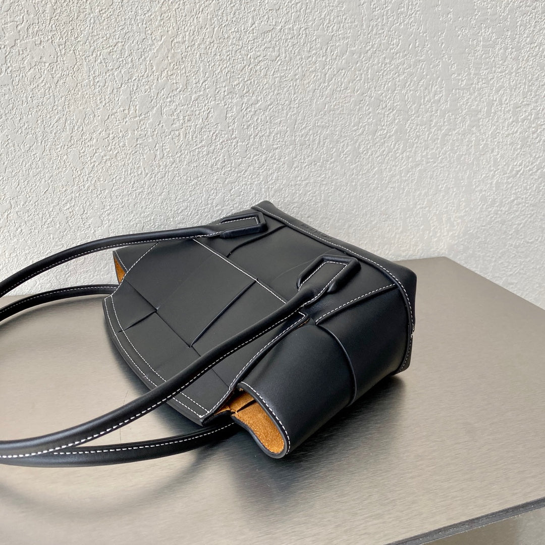 GLAMI Arco Bag For Women 12in/33cm In Black