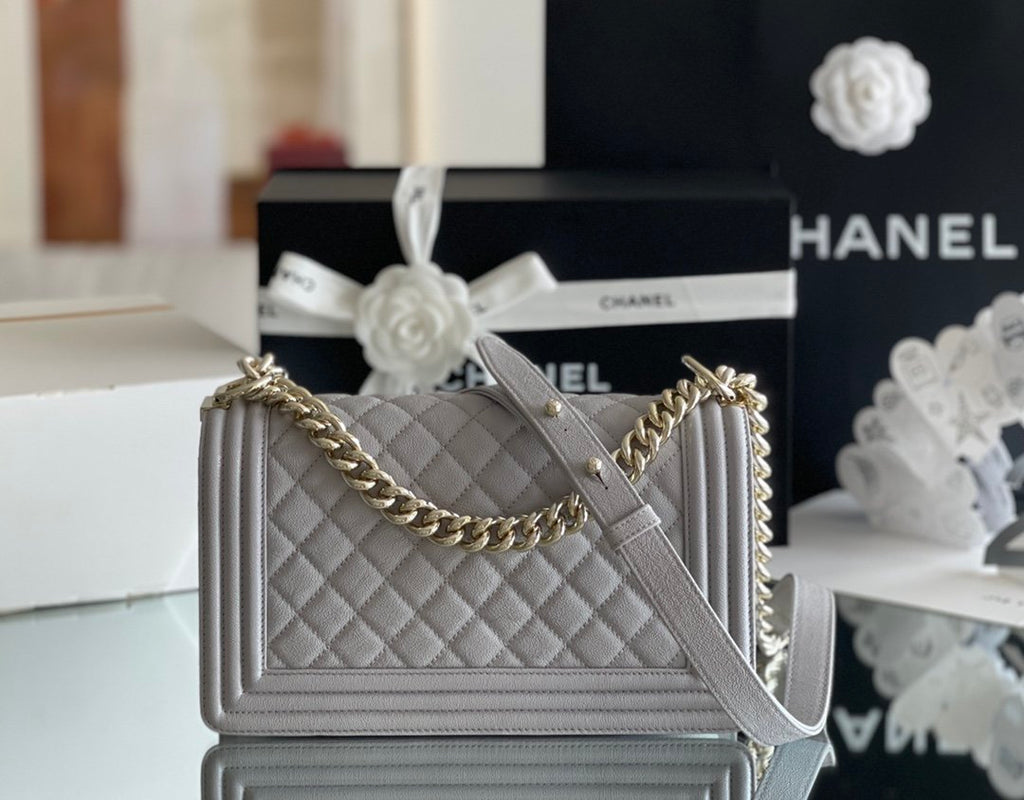 CHLMedium Classic Flap Bag 25cm Grey For Women A67086