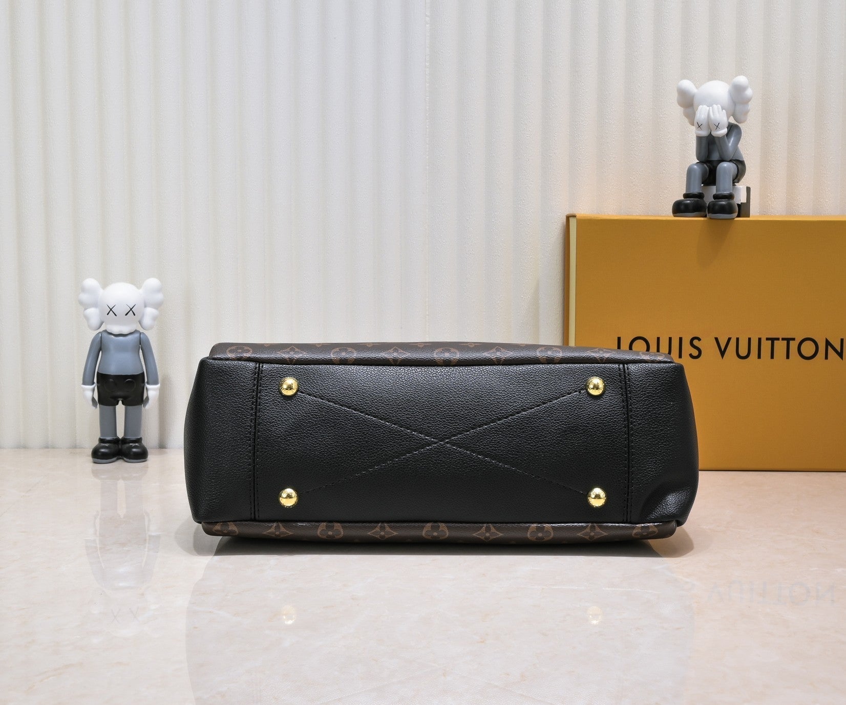 EN - Luxury Bags LUV 849