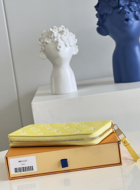 SAMC - Mix Wallets - 166