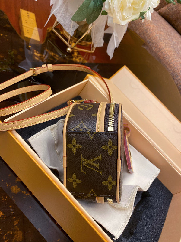 LOV2 Bags - Luxurious Bags  2634