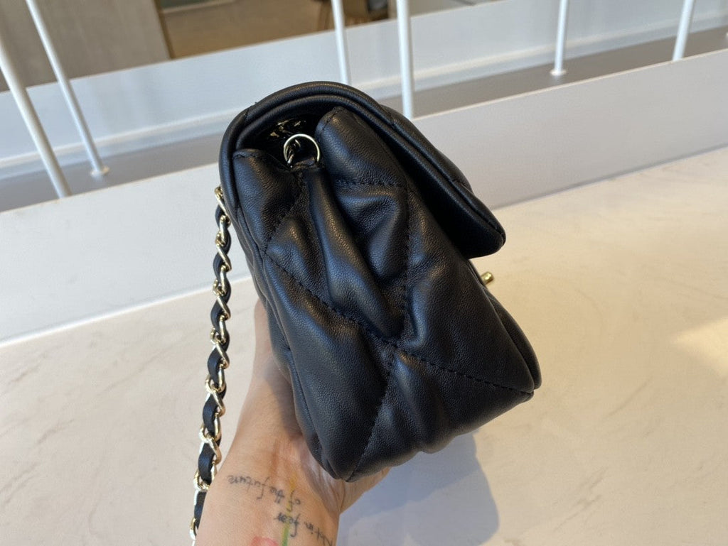 CHLSmall GlamIap Bag Gold Hardware Black For Women Handbags, Shoulder Bags 7.5in/19cm AS2232