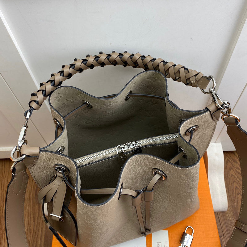 LOV2 Bags - Luxurious Bags  1833