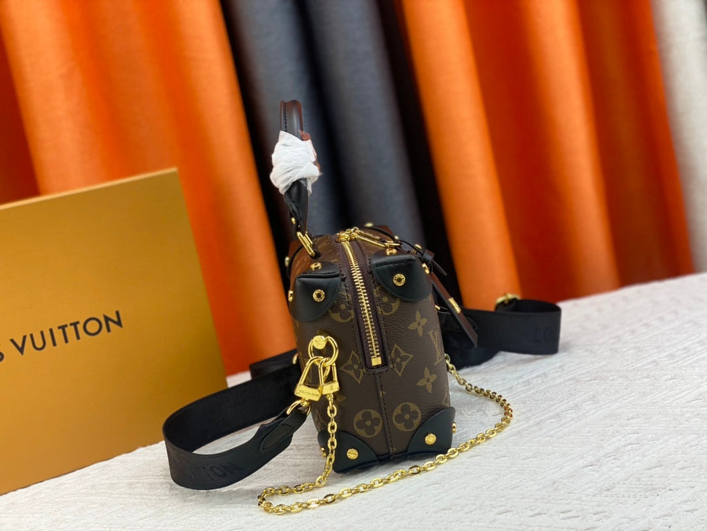 EN - New Arrival Bags LUV 662
