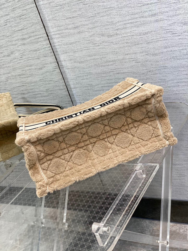 ELE - Dir Bags - 1908