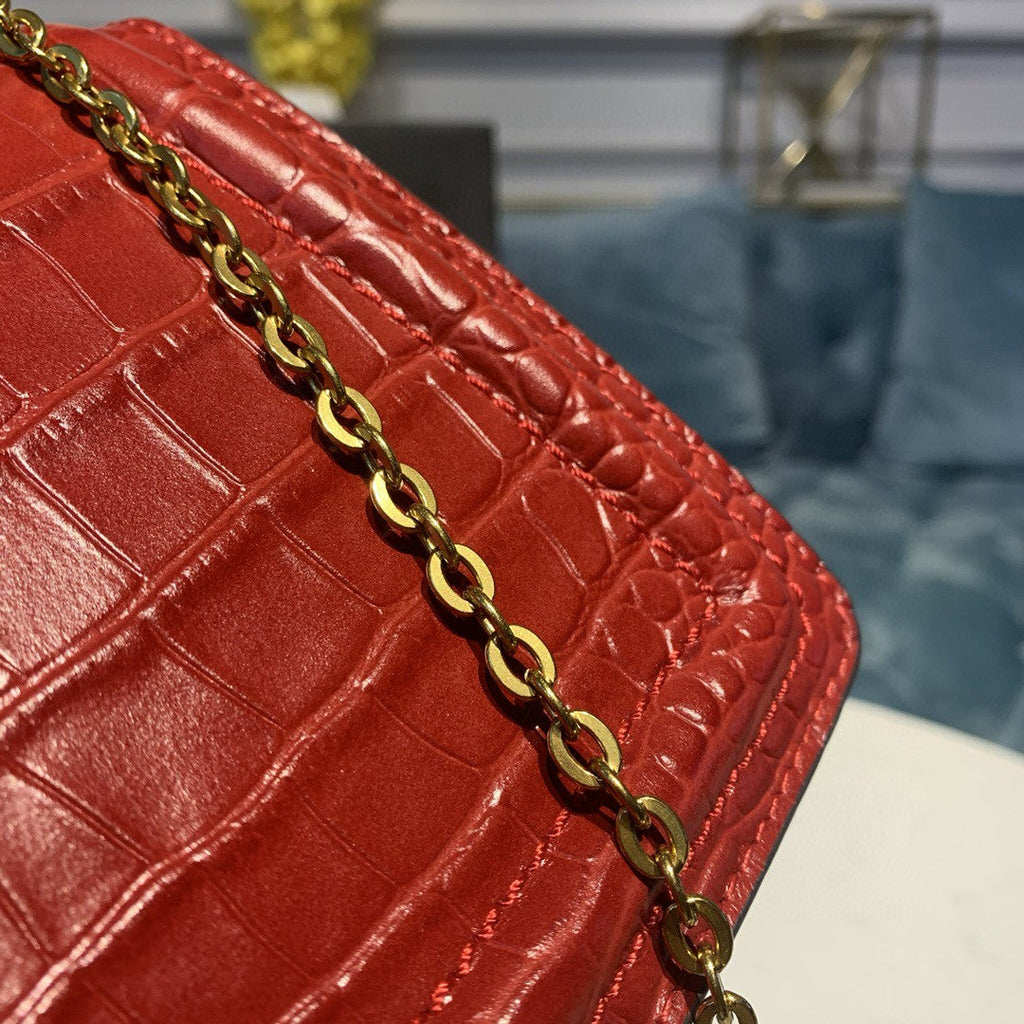 DG Small Devotion Bag Red For Women 7.5in/19cm DG 