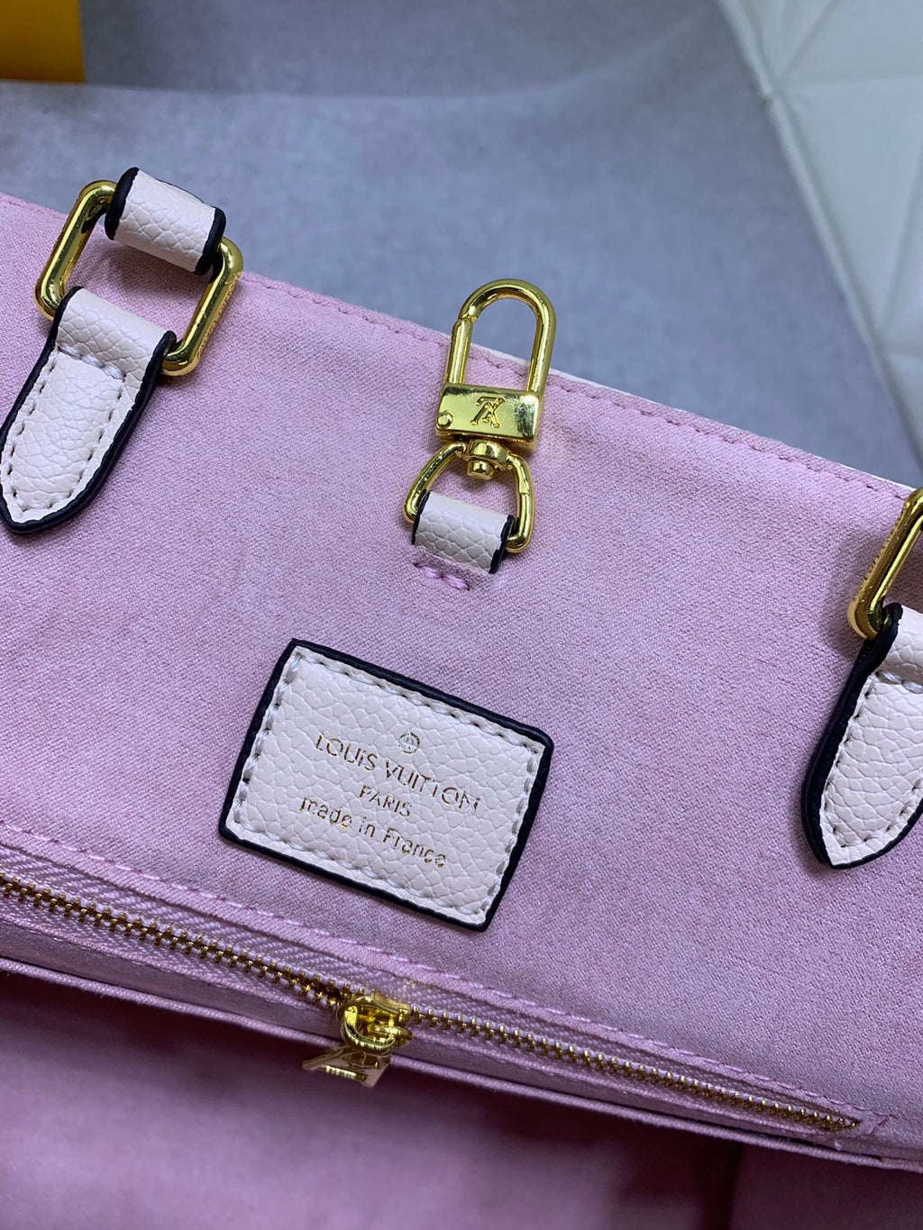 EN - Luxury Bags LUV 768