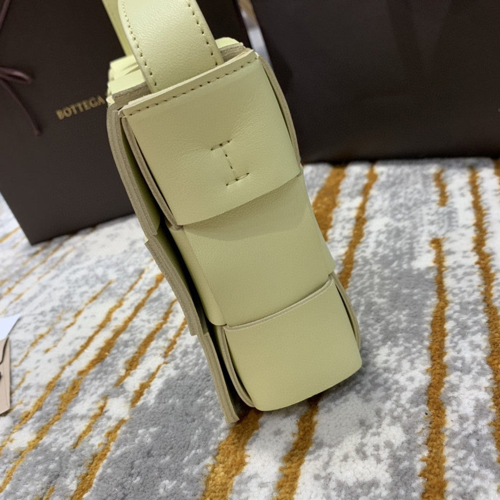 GLAMI Cassette Bag For Women 9.1in/23cm In Light Yellow