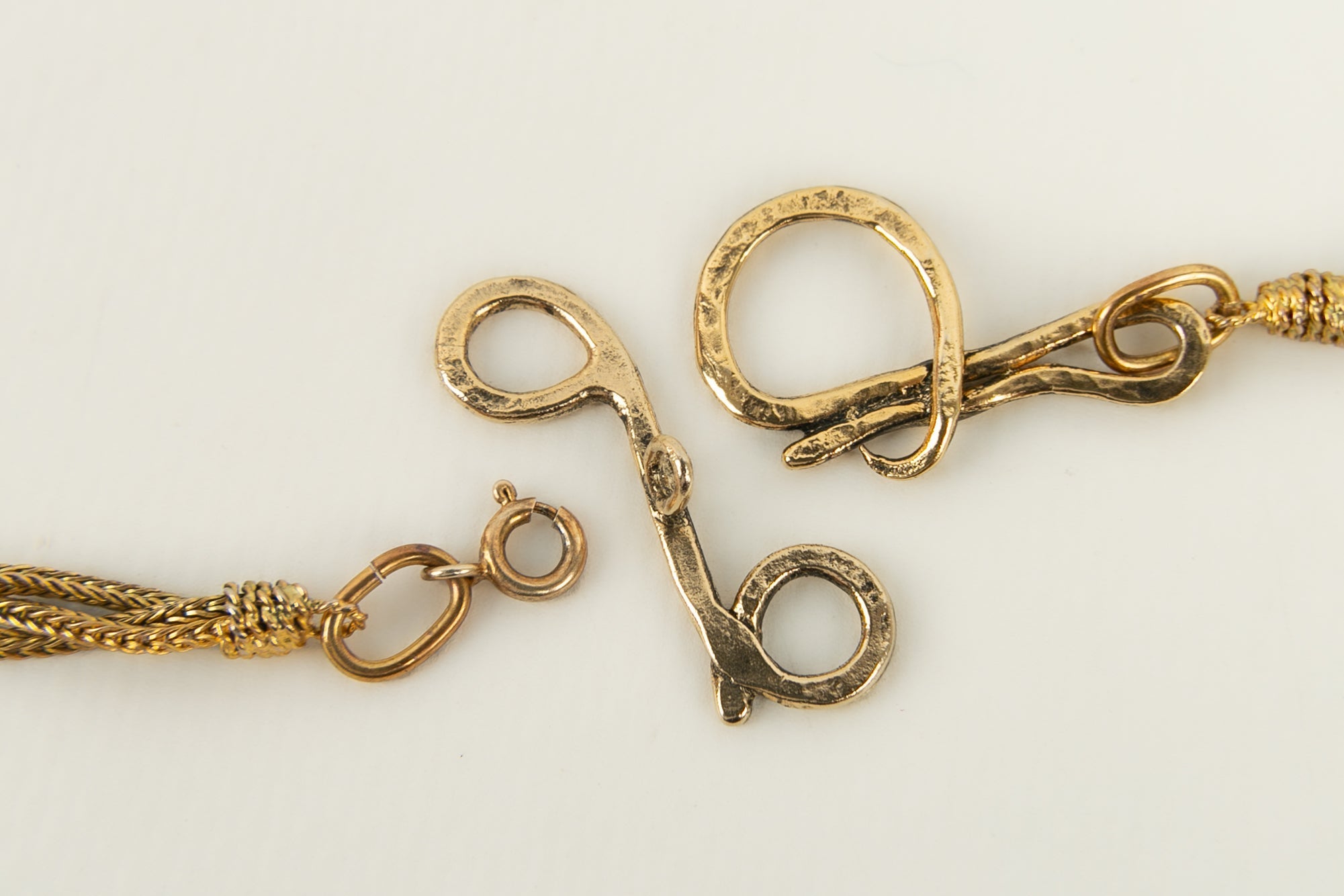 Collier croix Les Paruriers