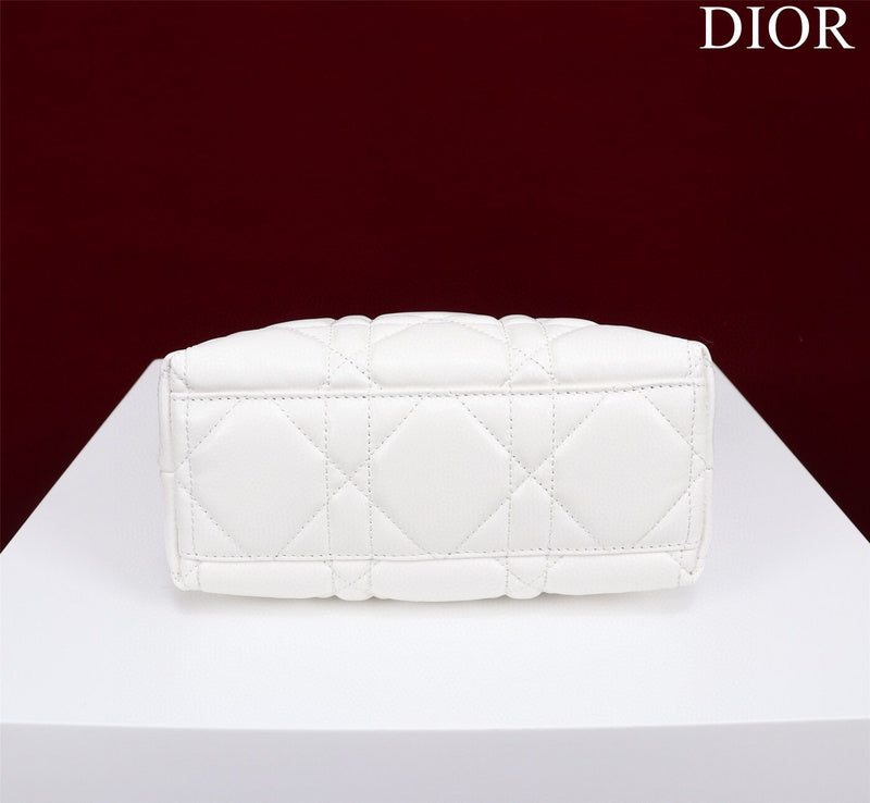 ELE - Dir Bags - 1706