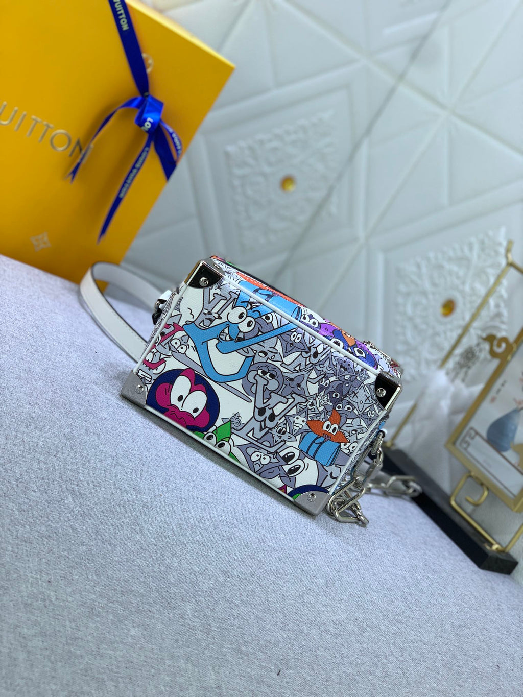 EN - New Bag LUV 646